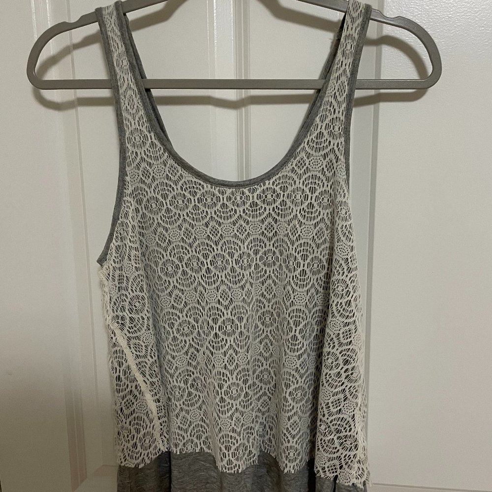 Forever 21 grey white lace tank top
